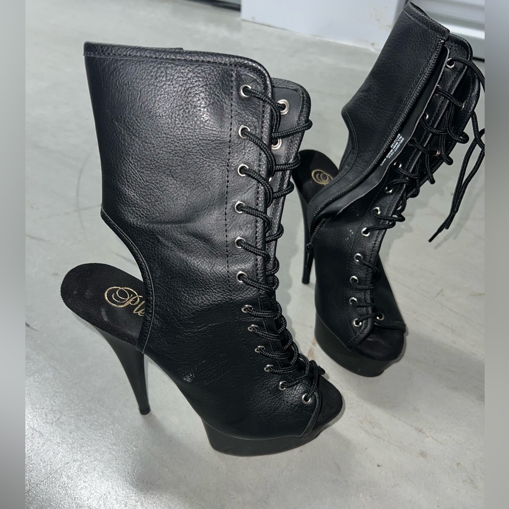 Pleaser heels